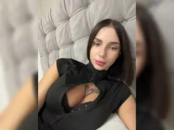BabyDarii  live sex cam