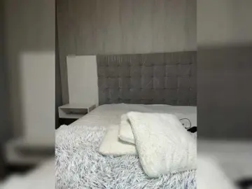BabyDarii  live sex cam