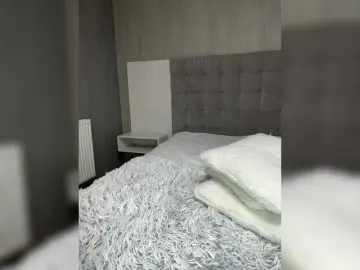 BabyDarii  live sex cam