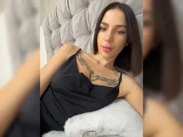 BabyDarii  live sex cam