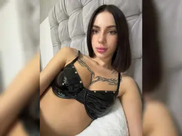 BabyDarii  live sex cam