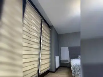 BabyDarii  live sex cam