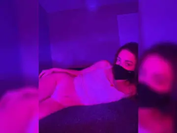 Veneralove777  live sex cam