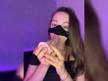 Veneralove777  live sex cam