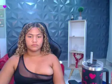 Cristalwar  live sex cam