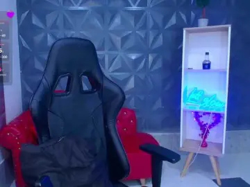 Cristalwar  live sex cam