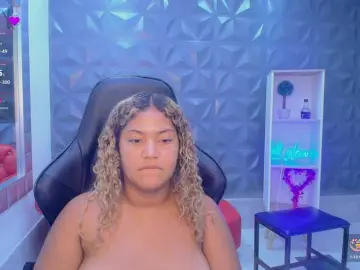 Cristalwar  live sex cam