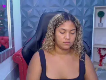 Cristalwar  live sex cam