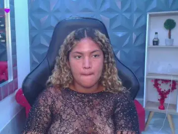 Cristalwar  live sex cam