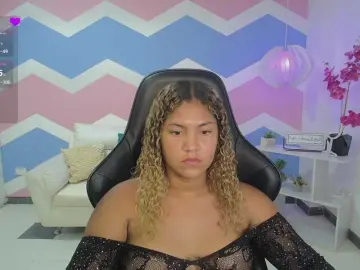 Cristalwar  live sex cam