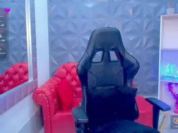 Cristalwar  live sex cam