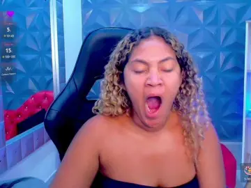 Cristalwar  live sex cam
