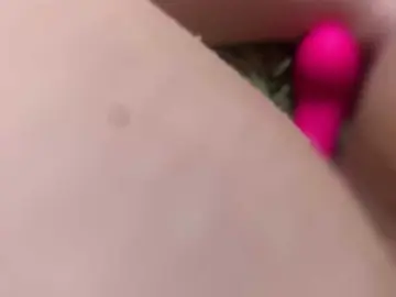 EmmaWise2211  live sex cam