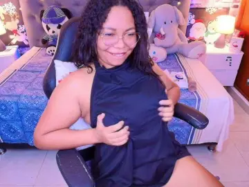 Italy-boobs  live sex cam