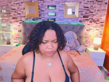 Italy-boobs  live sex cam