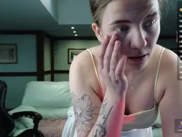 KiraRustle  live sex cam