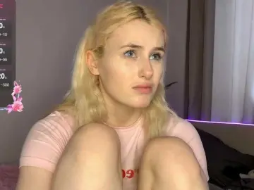 MilaElin  live sex cam