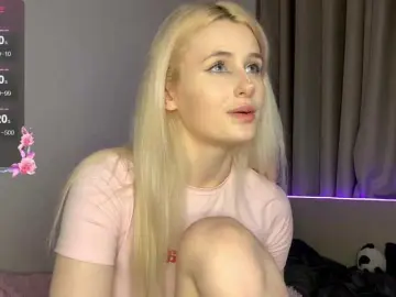 MilaElin  live sex cam