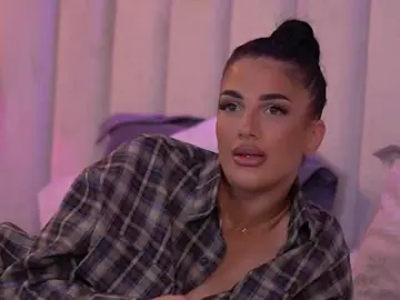 RaisaKali  live sex cam