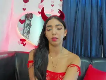 Charlot1honey  live sex cam