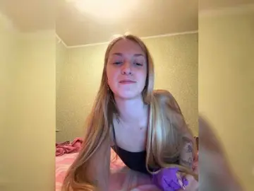 Linfaa  live sex cam