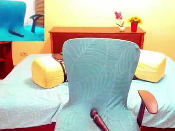 Merlen3  live sex cam
