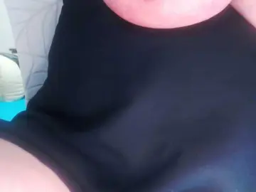 Merlen3  live sex cam
