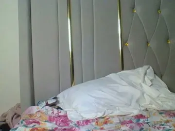 Bads-girl45  live sex cam