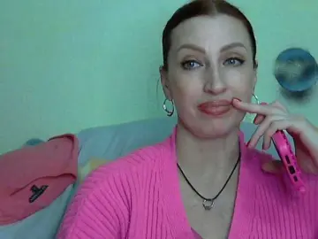 Irinchi  live sex cam