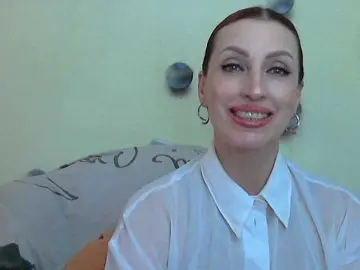 Irinchi  live sex cam