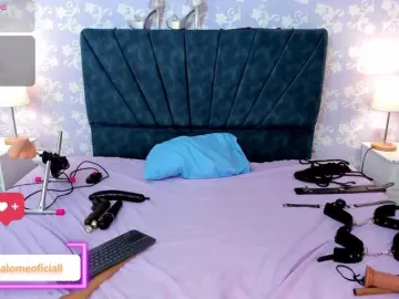 LittleKloe  live sex cam