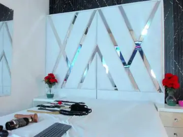 LittleKloe  live sex cam