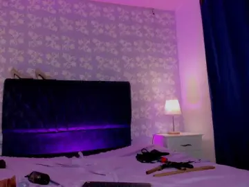 LittleKloe  live sex cam