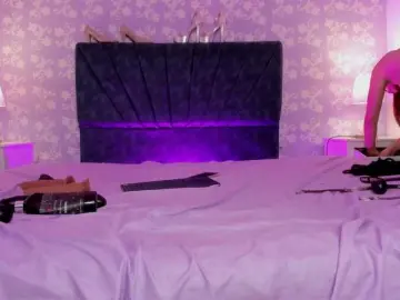 LittleKloe  live sex cam