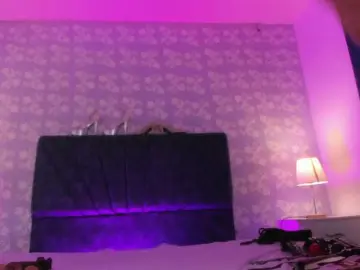 LittleKloe  live sex cam