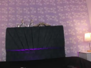 LittleKloe  live sex cam