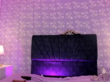 LittleKloe  live sex cam