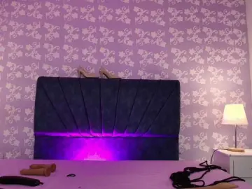 LittleKloe  live sex cam