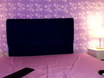 LittleKloe  live sex cam