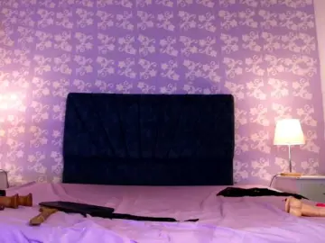 LittleKloe  live sex cam