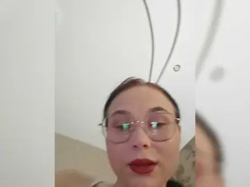MeganBbeFox  live sex cam