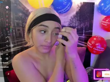 Nina-Mars  live sex cam