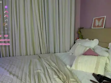 Rina-Panic  live sex cam