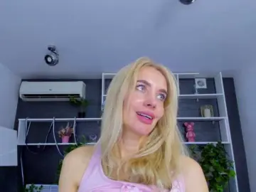 SabrinaSharm  live sex cam