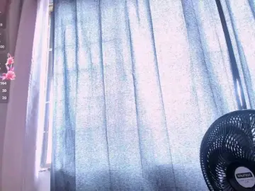 Amina-hafssa  live sex cam