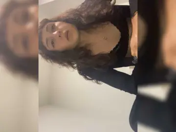 Elektradoll29  live sex cam