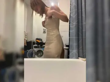 18YoungPussy18  live sex cam