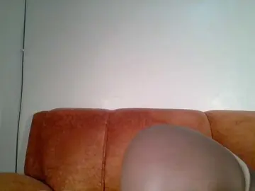 Hot-sexxy-baby  live sex cam