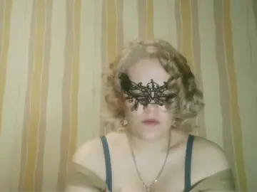 Sarah-Jane  live sex cam