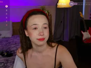 Trixiie  live sex cam